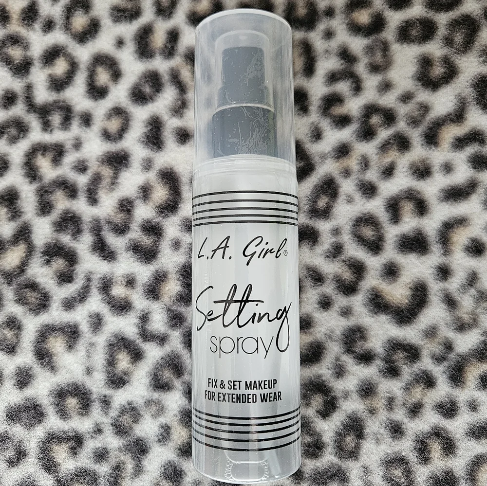 L.A. Girl Setting Spray, Fix and Set Makeup for Extended Wear, 2.7 FL. OZ. NWT